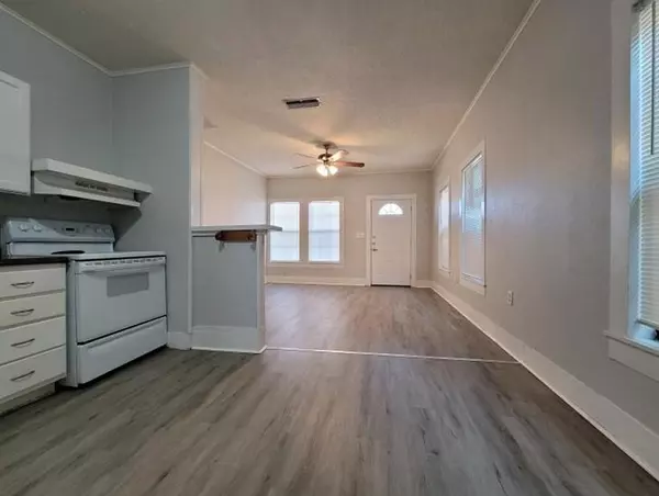 Brownwood, TX 76801,401 Main Street