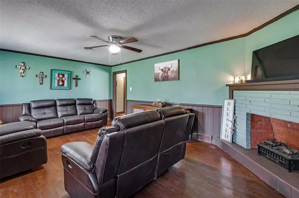 Fort Worth, TX 76112,5732 Monterrey Drive