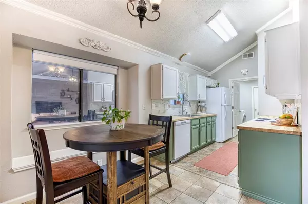 Fort Worth, TX 76123,2817 Country Creek Lane