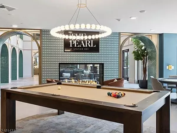 South Amboy City, NJ 08879,2000 Schindler #B18