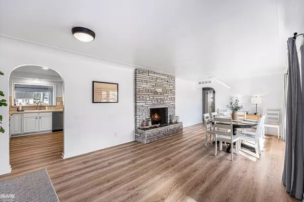 Algonac, MI 48001,7284 Cardinal ST