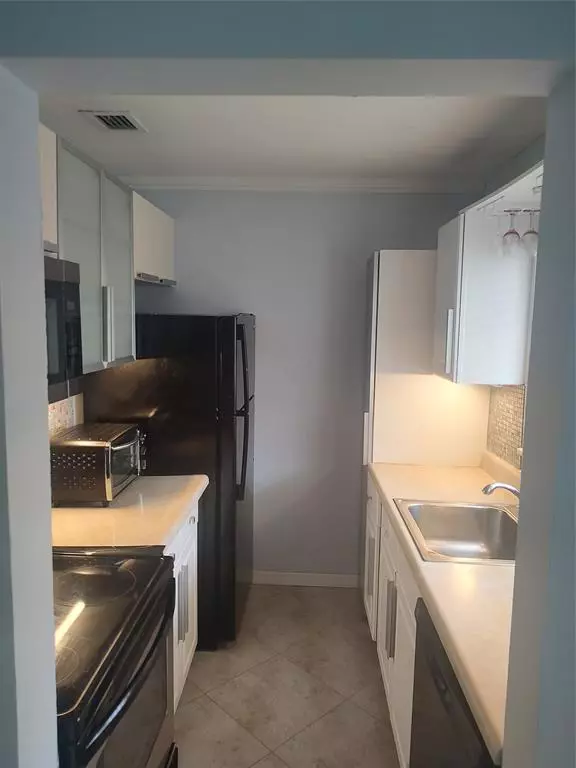 Wilton Manors, FL 33334,3030 NE 5th Ter #11