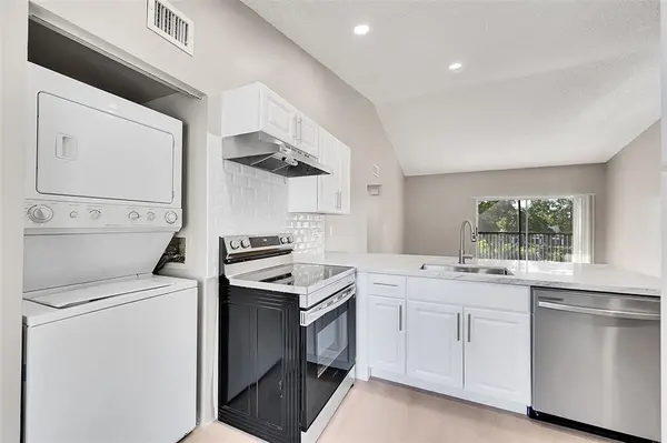 Pompano Beach, FL 33069,719 Gardens Dr #201