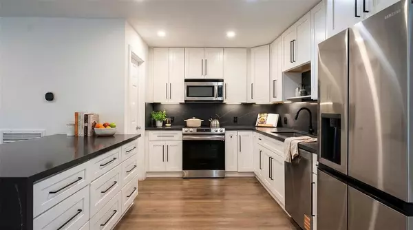 Hollywood, FL 33021,3193 Taft St