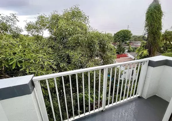 Miami, FL 33138,7516 NE 1st Ave #302