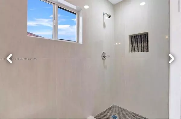 Hollywood, FL 33024,6720 Coolidge St