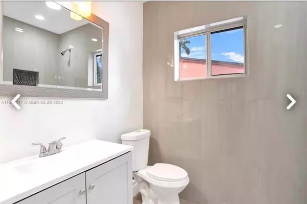 Hollywood, FL 33024,6720 Coolidge St