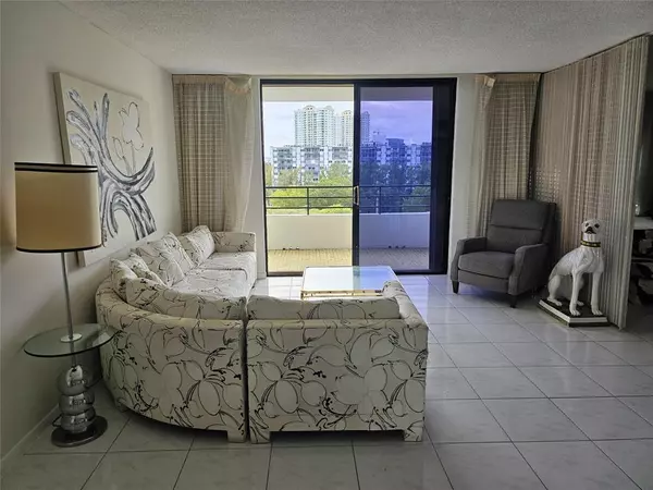 Hallandale Beach, FL 33009,500 Three Islands Blvd #213