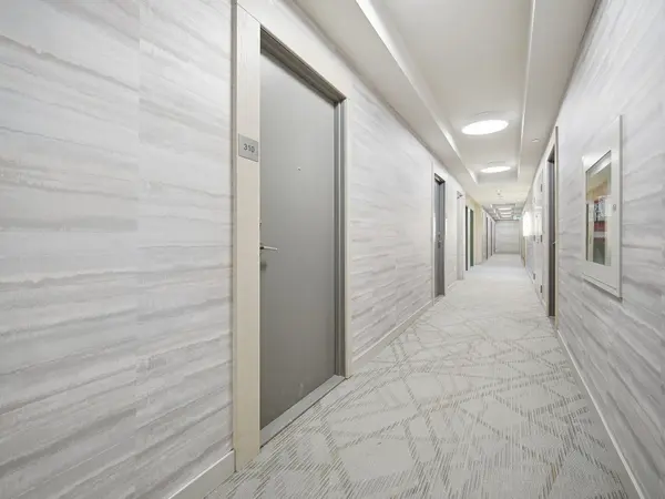 Mississauga, ON L5M 0Y6,4633 Glen Erin DR #310