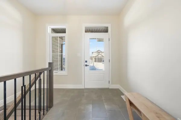 Belleville, ON K8N 0R4,62 Raycroft DR