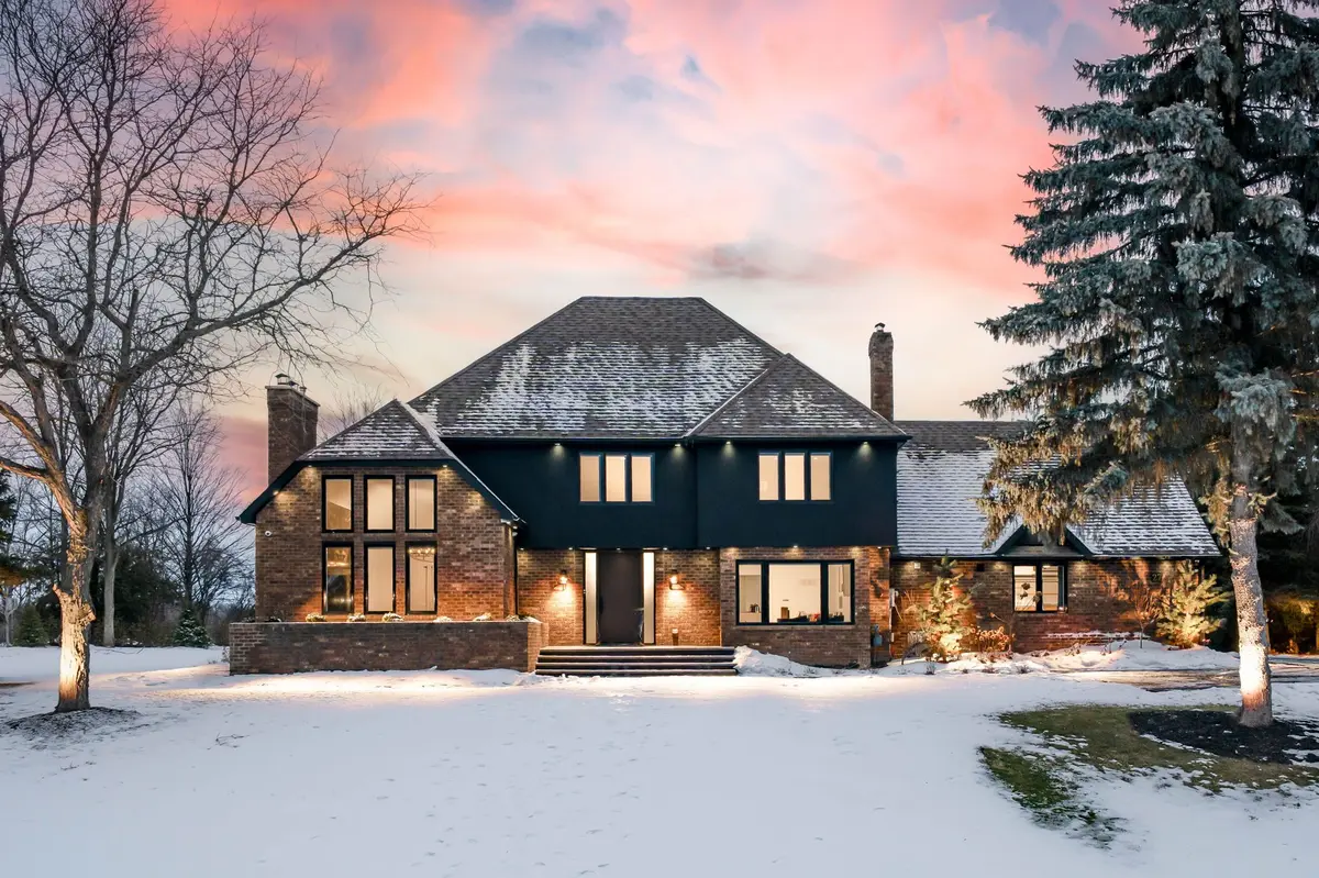 Halton Hills, ON L7G 4S5,27 Chantelay CRES