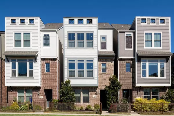 1008 Manacor Lane, Dallas, TX 75212