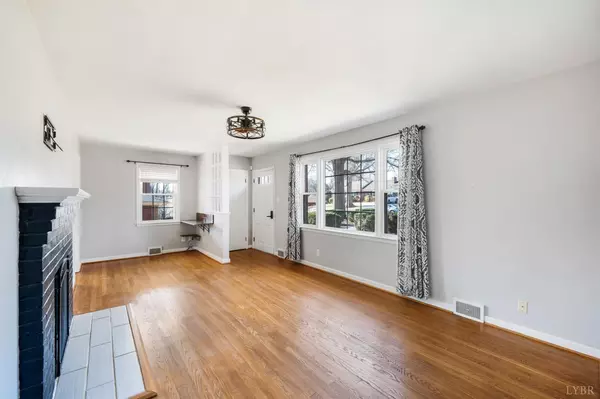 Lynchburg, VA 24502,712 Sherman DR