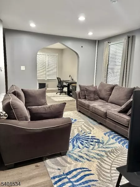 Newark City, NJ 07108,219 Peshine Ave