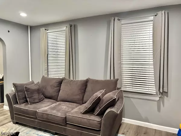 Newark City, NJ 07108,219 Peshine Ave