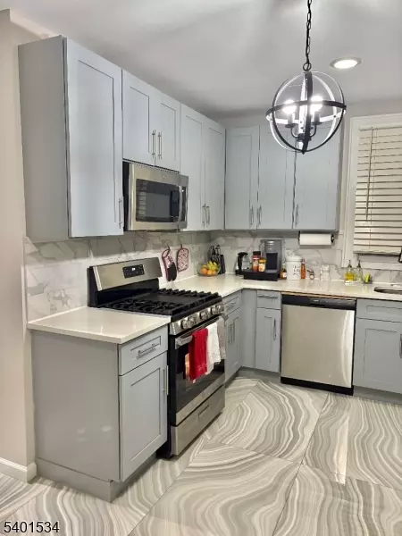 Newark City, NJ 07108,219 Peshine Ave