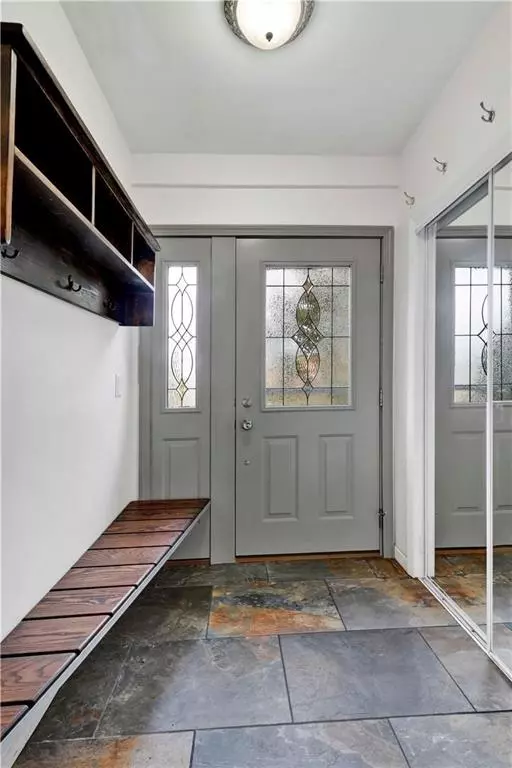 Staten  Island, NY 10301,30 East Buchanan ST