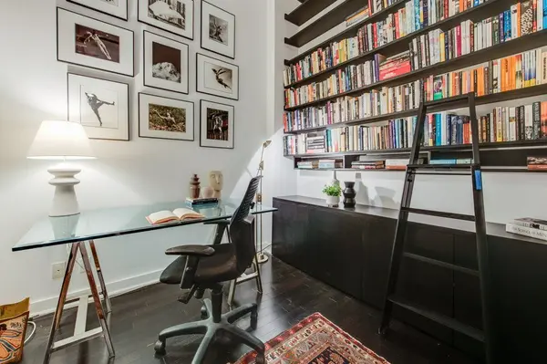 43 Hanna AVE #521, Toronto C01, ON M6K 1X1