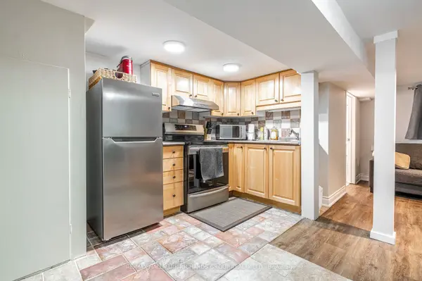 Toronto E02, ON M4L 3V1,159 Bellefair AVE #Lower