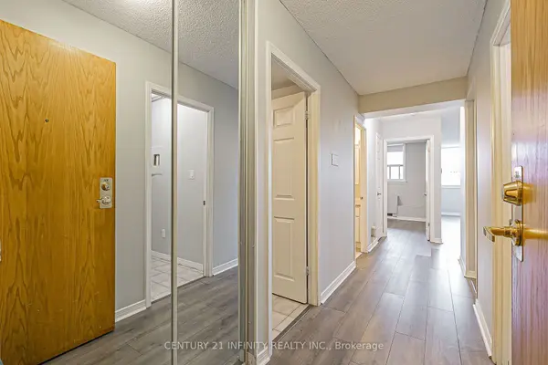 80 Athol ST E #306, Oshawa, ON L1H 8B7