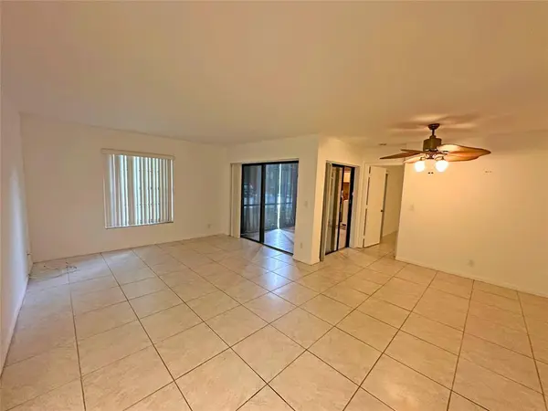 Pompano Beach, FL 33066,3833 Carambola Cir #2968