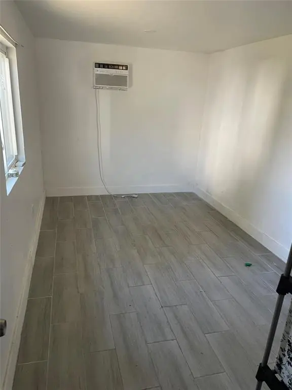 Davie, FL 33324,8508 SW 16th Ct