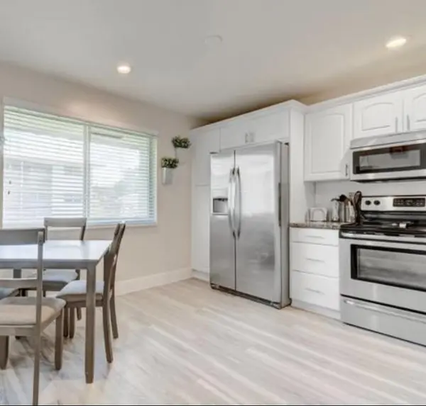 Boca Raton, FL 33432,55 SE 14th St #207