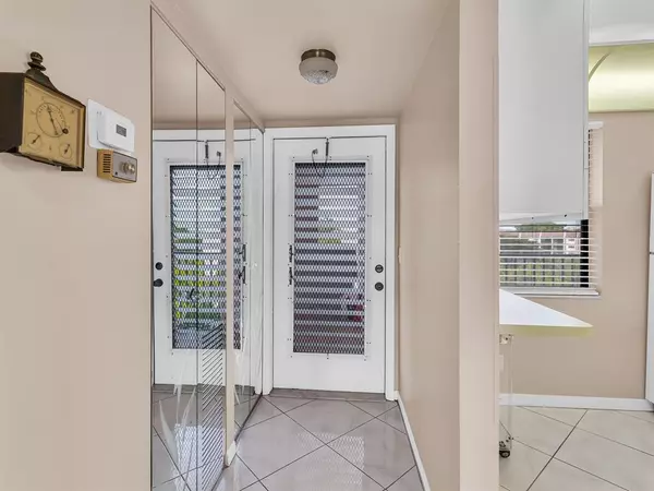 Sunrise, FL 33322,2764 NW 104th Ave #410