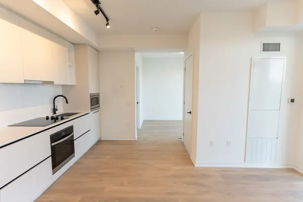 Toronto W02, ON M6H 0E3,1285 Dupont ST #1405