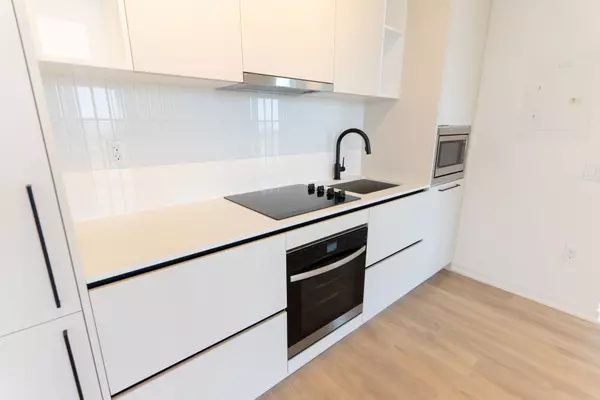 Toronto W02, ON M6H 0E3,1285 Dupont ST #1405