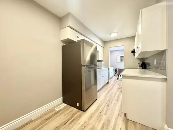 Orleans - Cumberland And Area, ON K4A 2J1,1584 Hoskins CRES