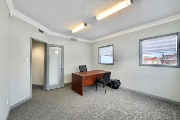 Dows Lake - Civic Hospital And Area, ON K1Y 3V1,111 Sherwood DR #203