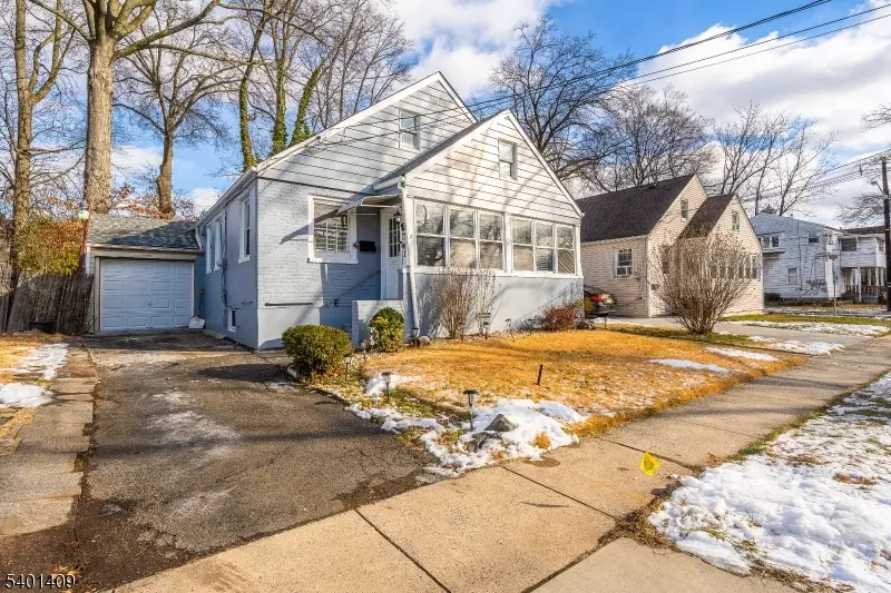 761 Drake Ave, Roselle Boro, NJ 07203