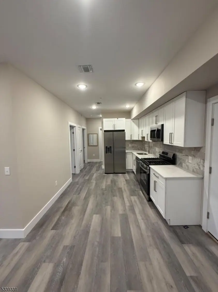 Paterson City, NJ 07503,1022 Main St #407