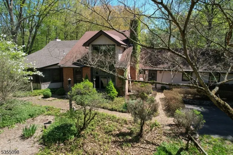 Delaware Twp., NJ 08559,22 Pine Hill Rd