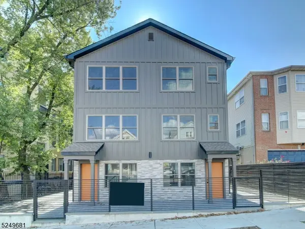 311 William St, East Orange City, NJ 07017