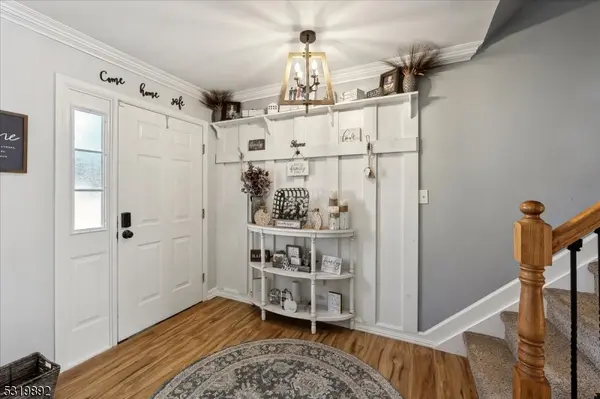 33 Bronia St, Howell Twp., NJ 07731