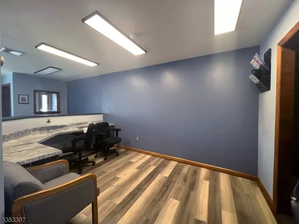 Vernon Twp., NJ 07462,6 Church St