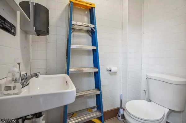 Irvington Twp., NJ 07111,34 Rosehill Pl