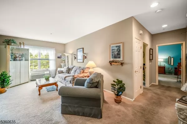 West Milford Twp., NJ 07480,7417 Richmond Rd #417