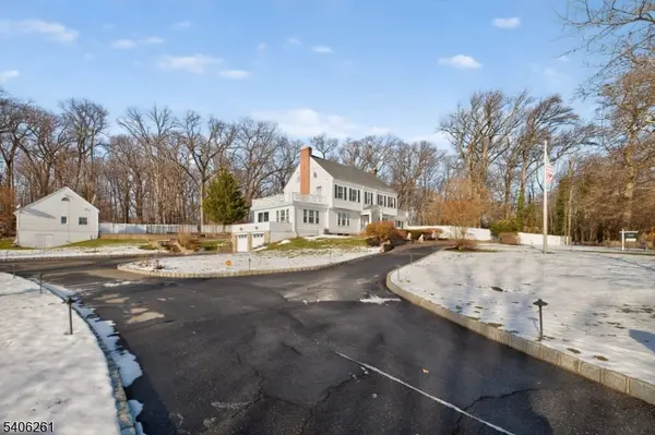 Metuchen Boro, NJ 08840,344 Middlesex Ave