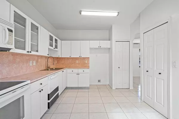 Miami Lakes, FL 33016,8520 NW 139th Ter #1602