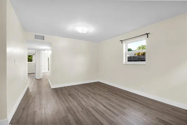 Hollywood, FL 33020,2460 Taylor St