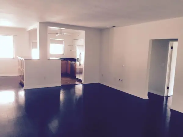 Bal Harbour, FL 33154,30 Park Dr #15