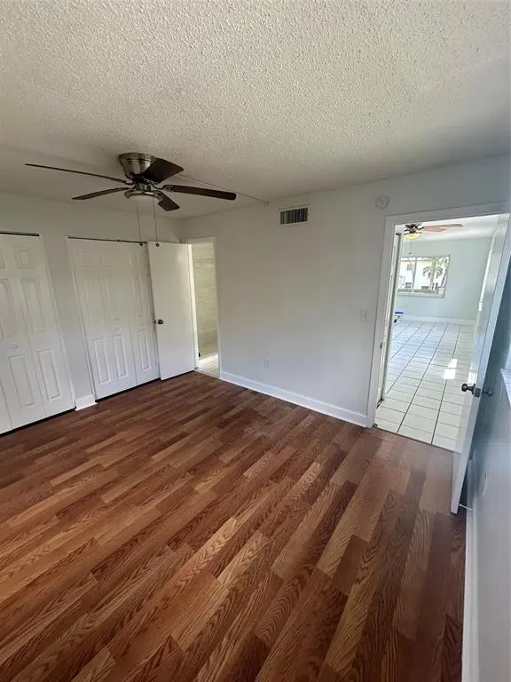 Davie, FL 33314,6601 SW 46th St #201