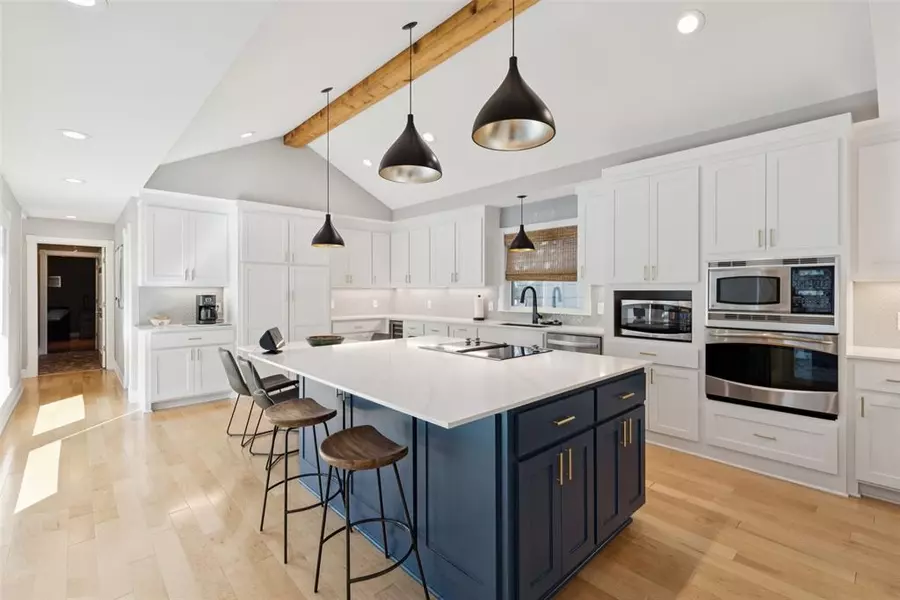 7221 Pleasant View Drive, Dallas, TX 75231