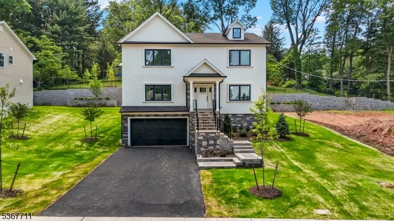 South Plainfield Boro, NJ 07080,114 Whispering Hills Rd