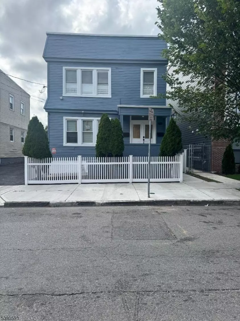 Newark City, NJ 07103,359 S 20Th St