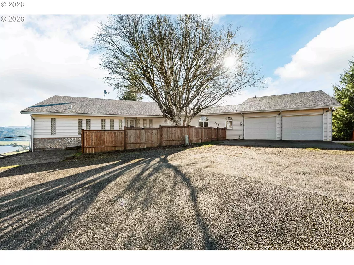 Coos Bay, OR 97420,770 18TH AVE