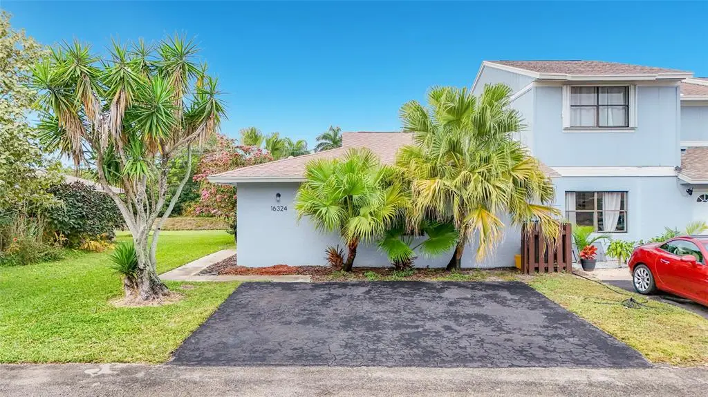 Delray Beach, FL 33484,16324 Country Lake Cir #16324